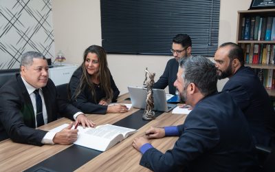 advogadoaguilar-right-4703926_1920